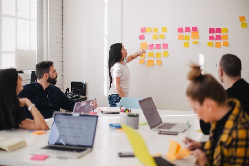 Choosing the Right AI Service Provider for Enterprise Solutions